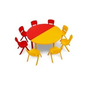 Mesa com Sete Cadeiras de Polipropileno