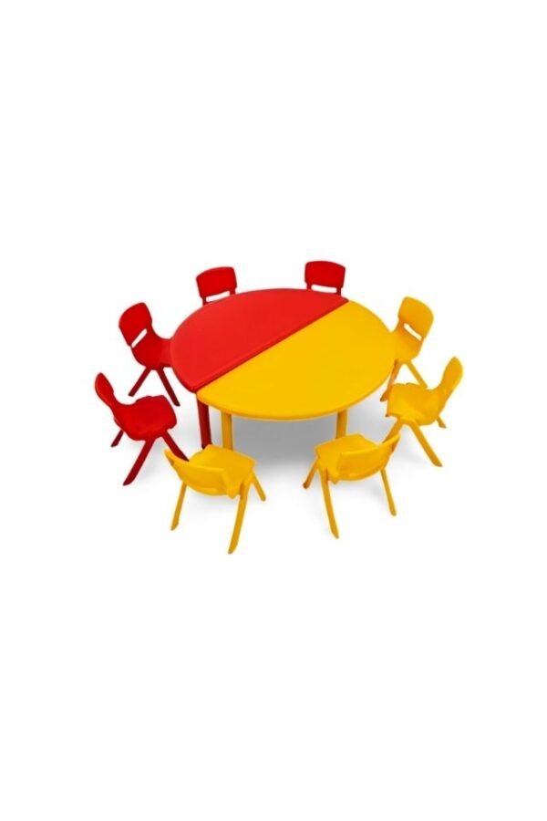 Mesa com Sete Cadeiras de Polipropileno